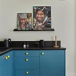 T9 *