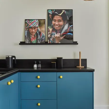 T9 *