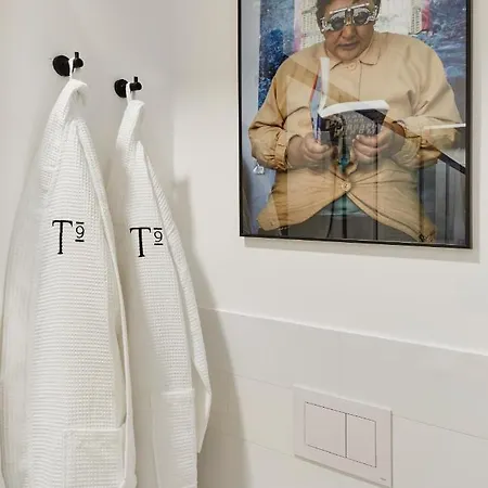 Διαμέρισμα T9 *